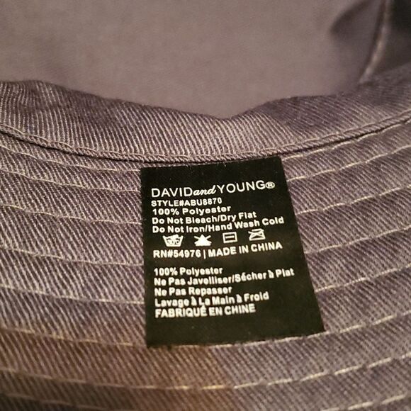 Super Cute! NWOT David and Young Women's Paisley Bucket Hat - Picture 4 of 4